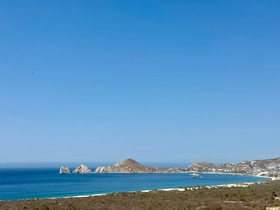 Catalina, Cabo Corridor