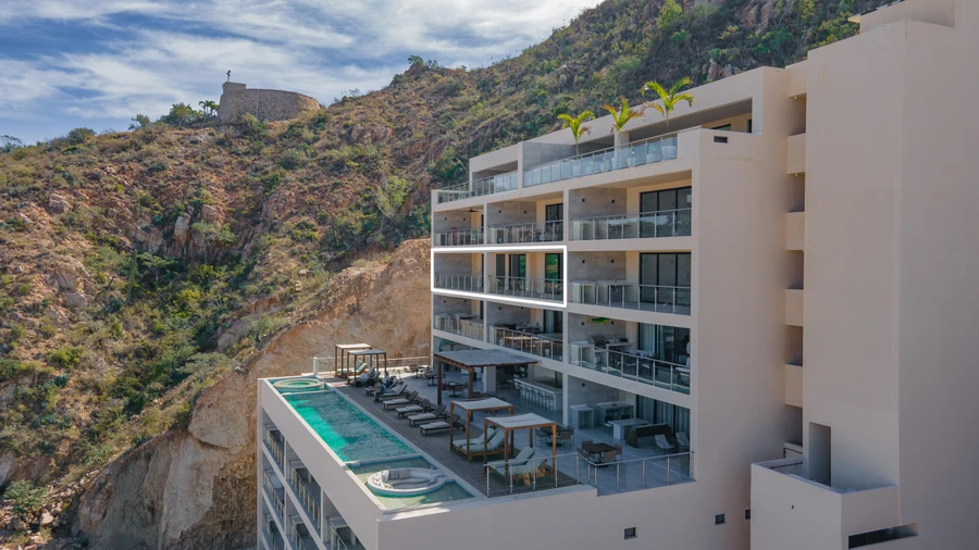 Monteluna, Cabo San Lucas