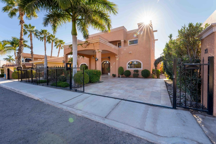 Rtno San Javier, Casa Familia, Loreto