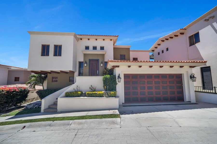 10 Seller Financing, Casa Arte, Cabo Corridor