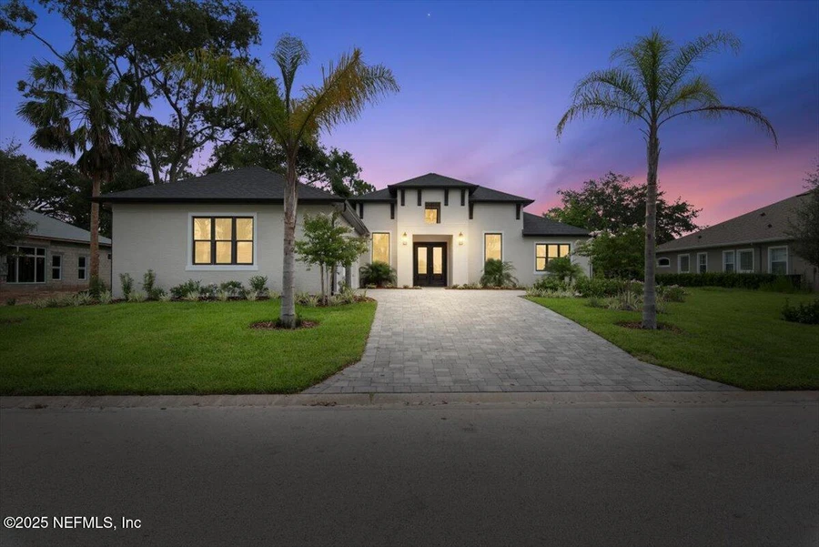 17 Old Oak Drive N, Palm Coast, Fl 32137