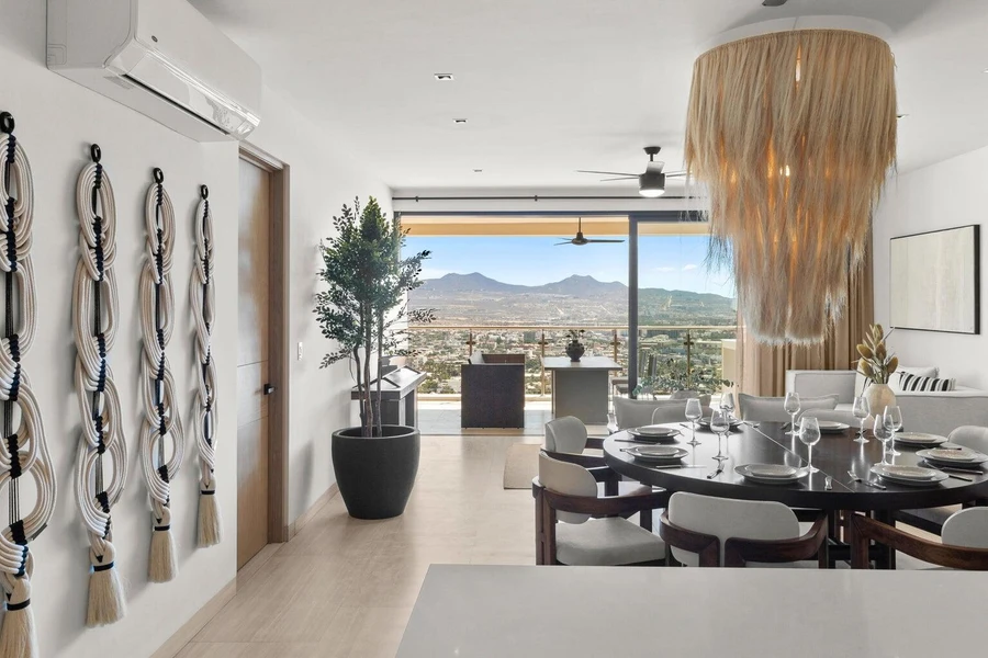 Monteluna, Cabo San Lucas