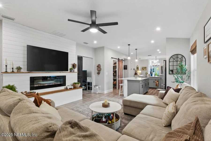 70 Meadow Creek Drive, St. Johns, Fl 32259