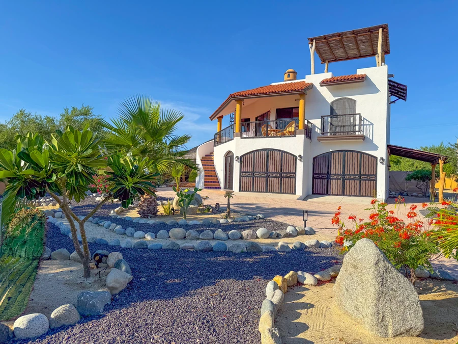 Otra Vida, East Cape