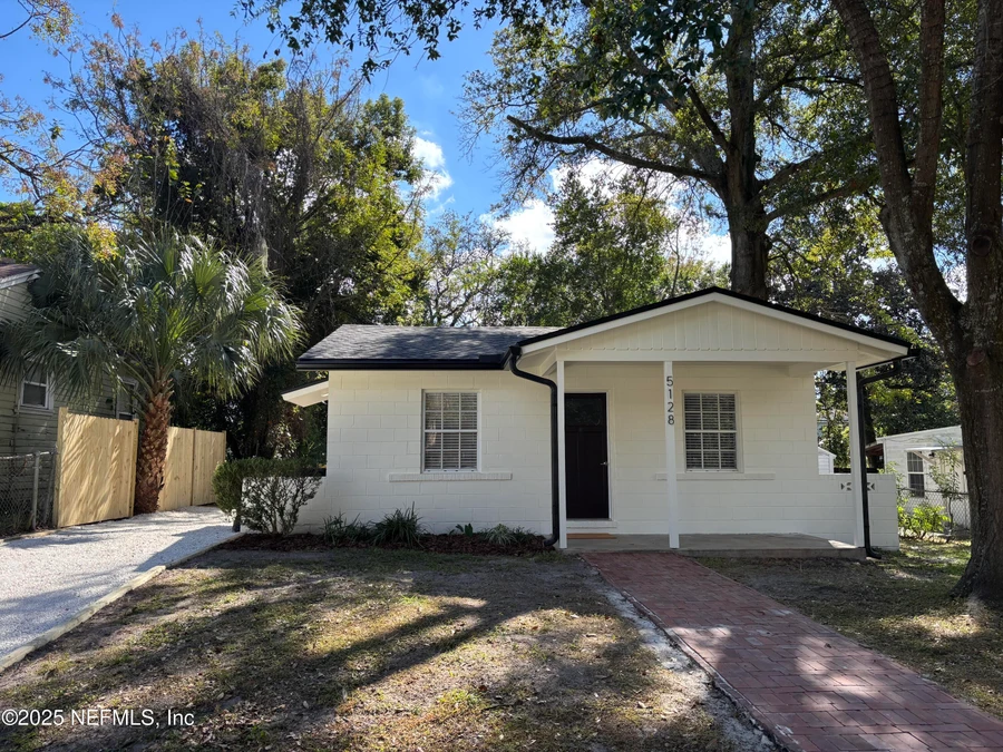 5128 Sunderland Road, Jacksonville, Fl 32210