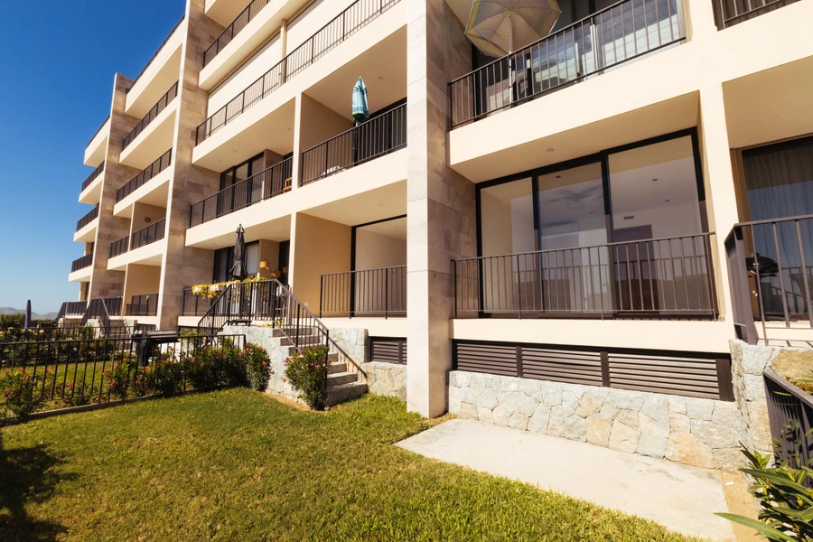 Solaria Sole Tower, Cabo Corridor