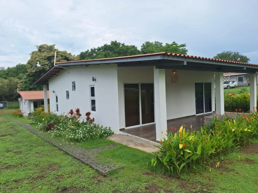 Cabuya De Chame, A 1 Minuto De La Interamericana