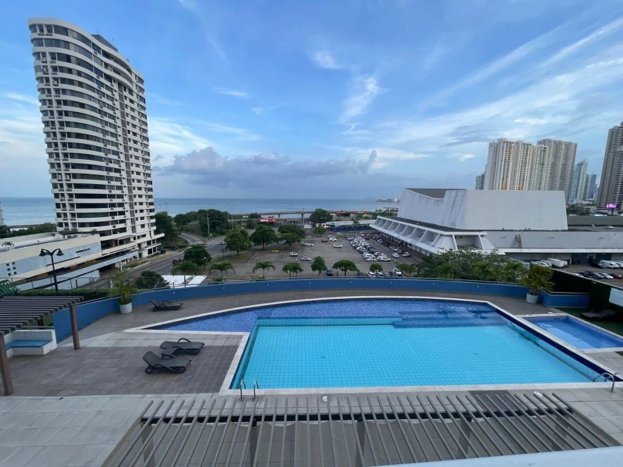 Luxury Condos for Sale in Panama City with City Views