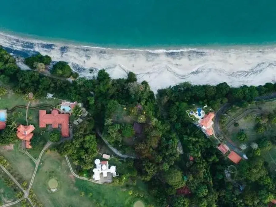 Chumico, Entrando Por Minisuper Las Guias