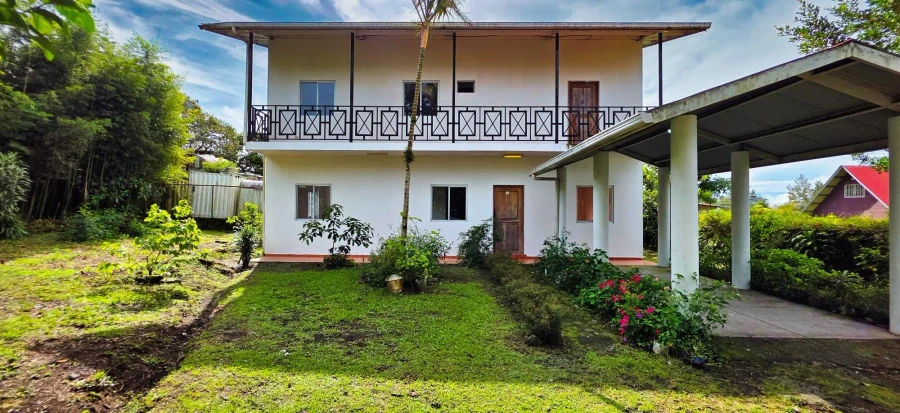 Casa En Tierras Altas Volcán