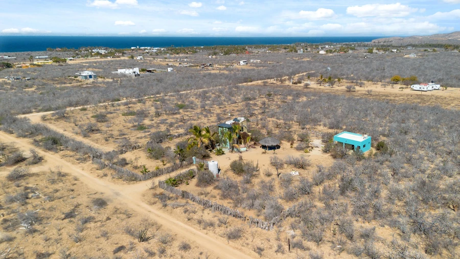 Dos Casitas Elias Calles, Pacific