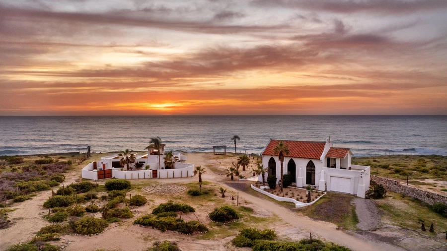 Rancho 82, Elias Calles, Pacific